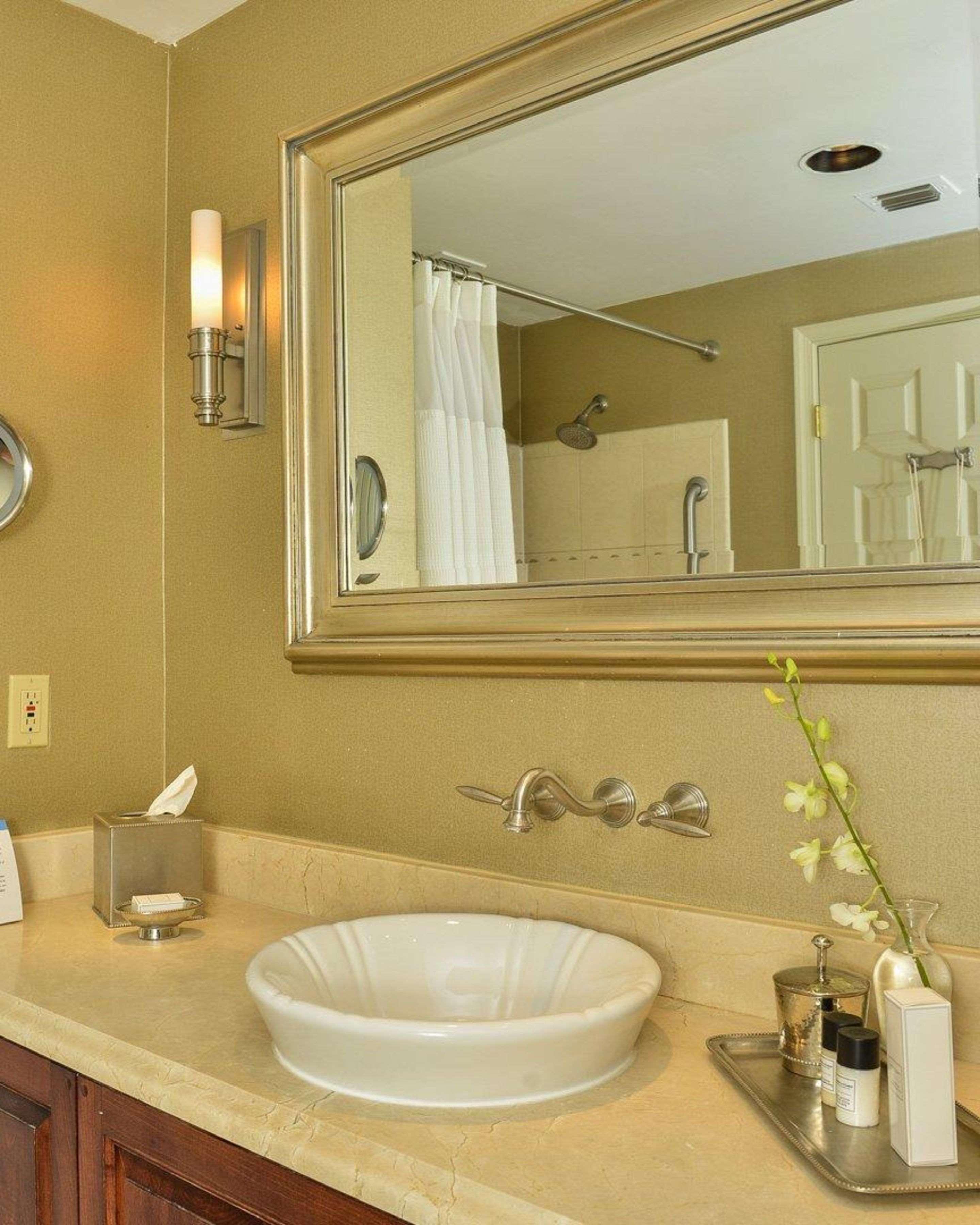 The At Henderson's Wharf, Ascend Collection Hotel Baltimore